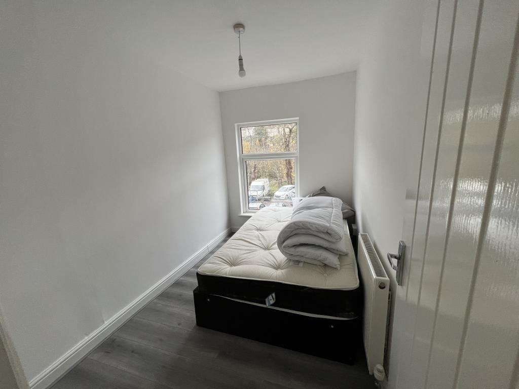 Lot: 112 - END-TERRACE PROPERTY REQUIRING COMPLETION OF WORKS - General view of bedroom 2